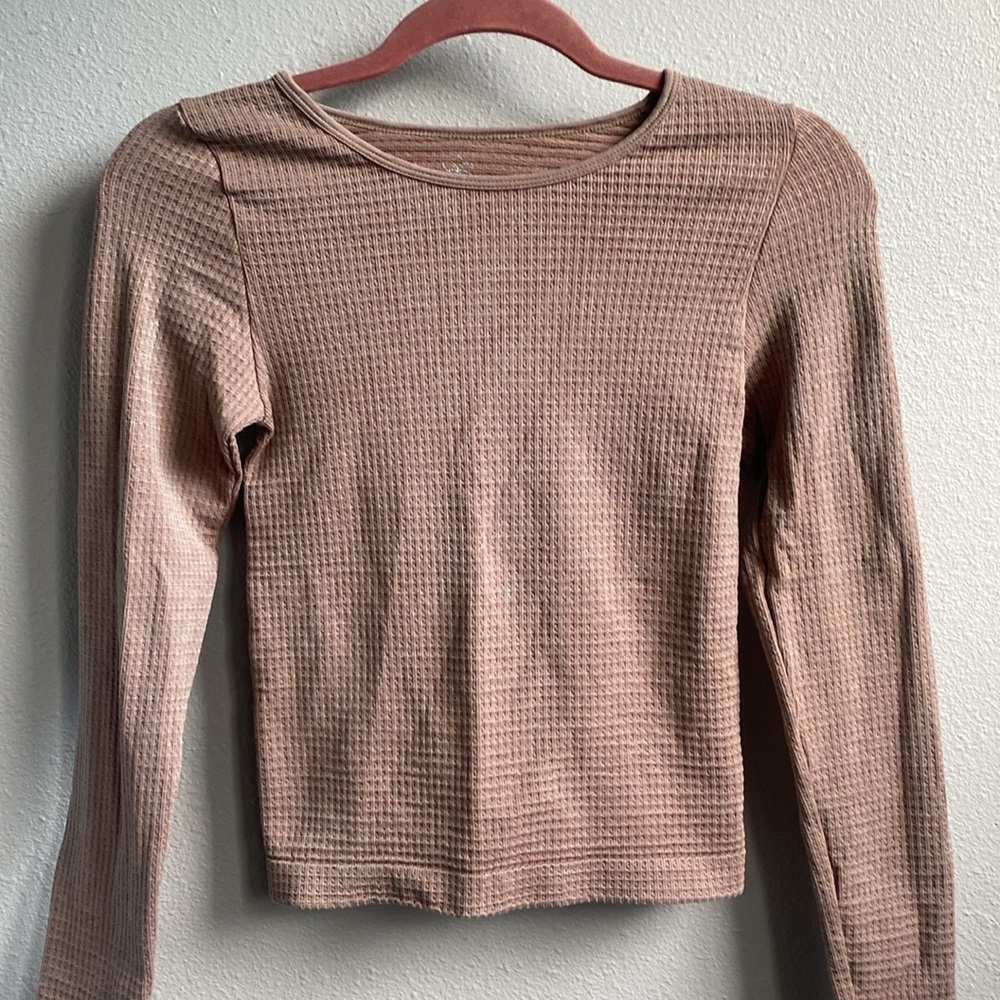 Aura thermal work out top🩷 - Picture 2 of 3